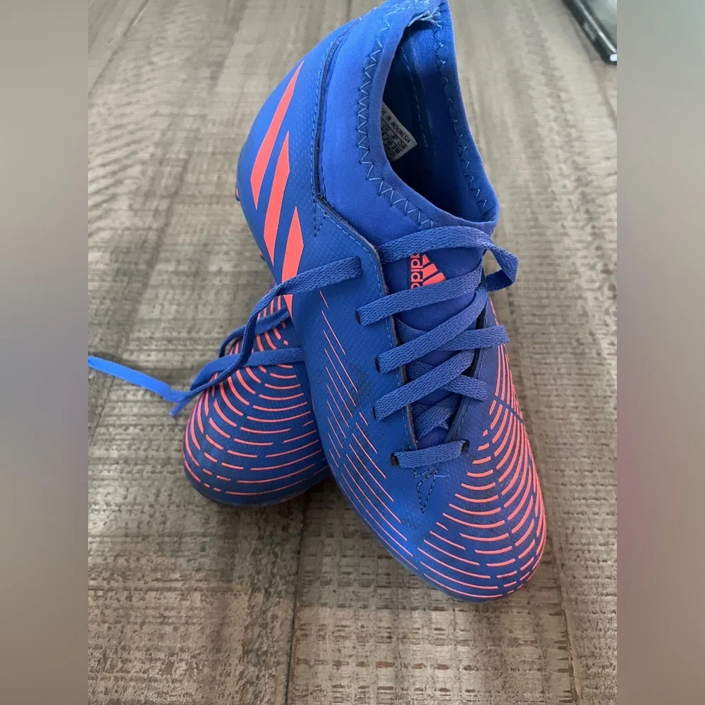 Adidas Predator Edge .4 S FxG GW2371 Kids Size 2.5 Cleats - Picture 2 of 8